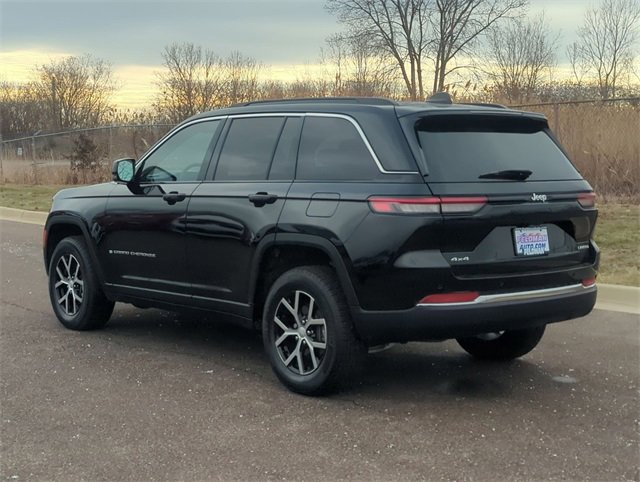 Used 2024 Jeep Grand Cherokee Limited image 5