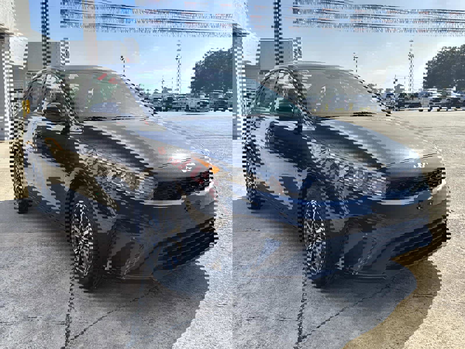 Used 2024 Kia Forte LXS image 2