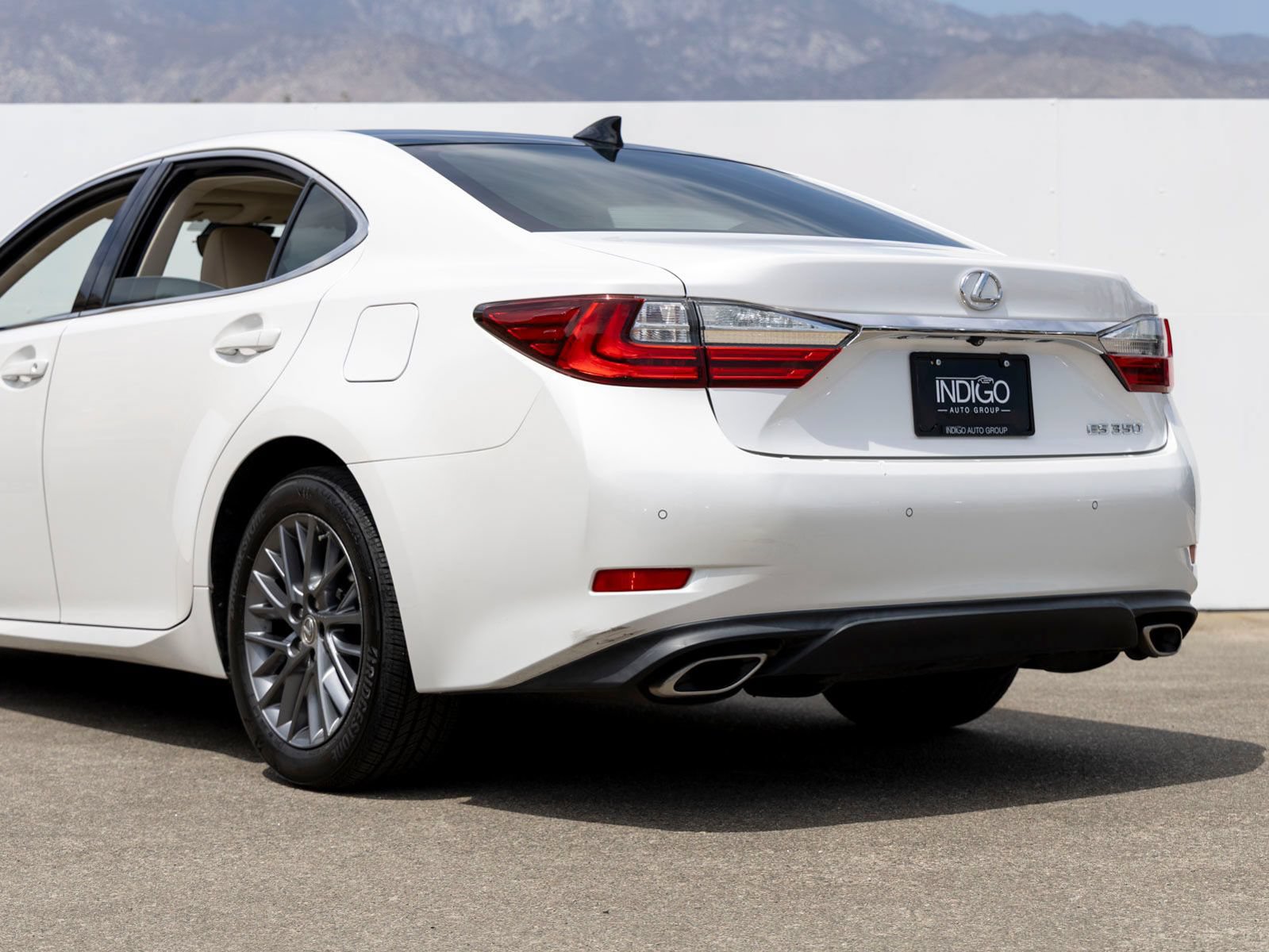 Used 2018 Lexus ES 350 w/ Navigation System Package FWD image 6