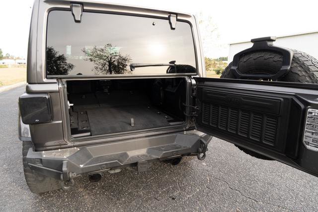 Used 2019 Jeep Wrangler Unlimited Sahara w/ Quick Order Package 24M Moab image 33