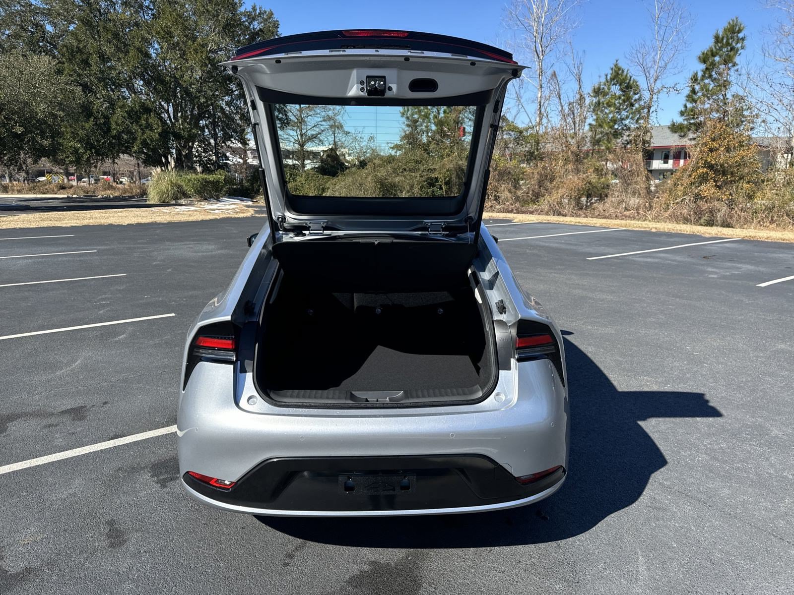 New 2024 Toyota Prius XLE FWD image 36