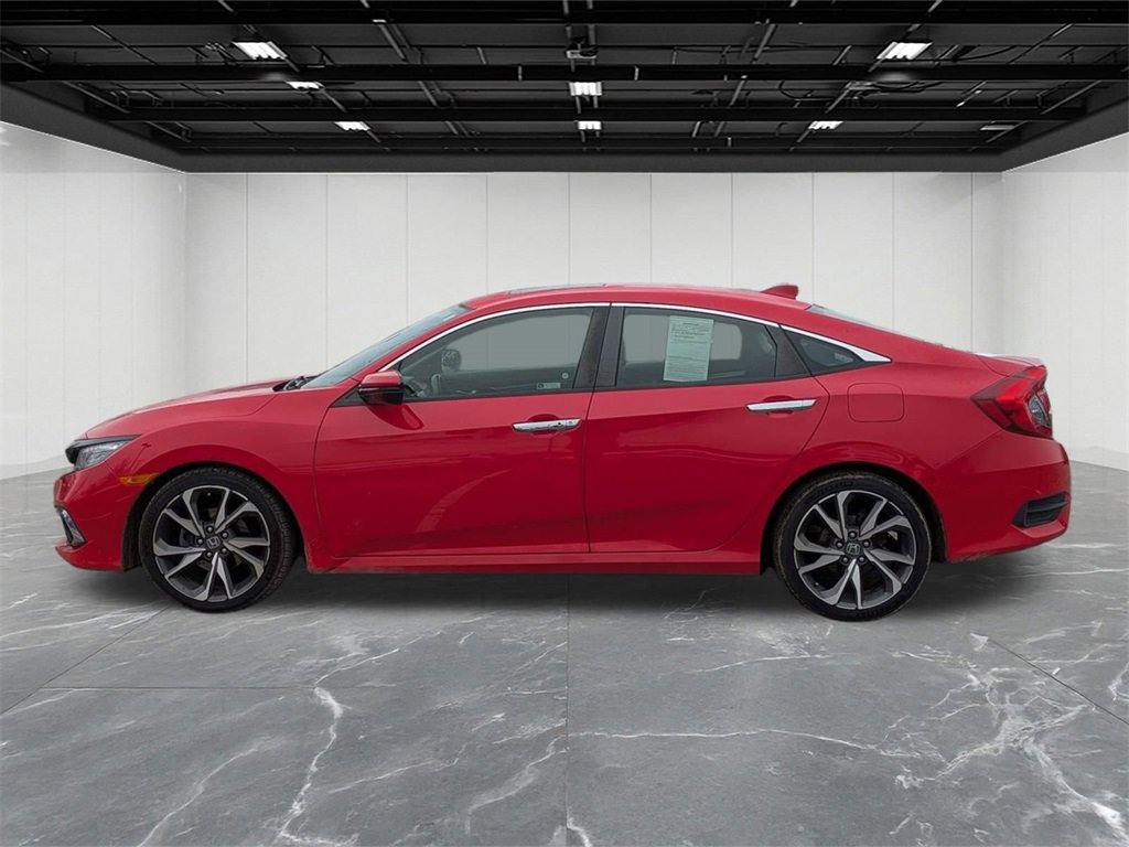 Used 2019 Honda Civic Touring image 2