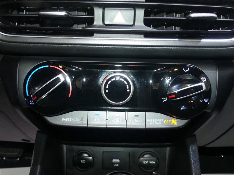 Used 2023 Hyundai Kona SEL FWD image 38