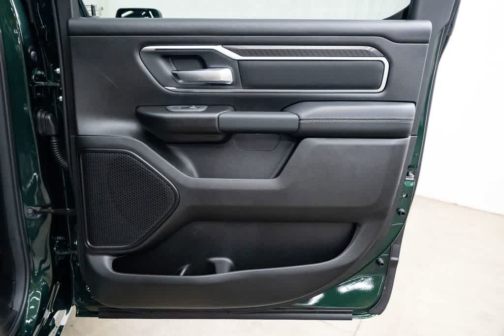 New 2026 RAM 1500 Big Horn AWD/4WD image 30