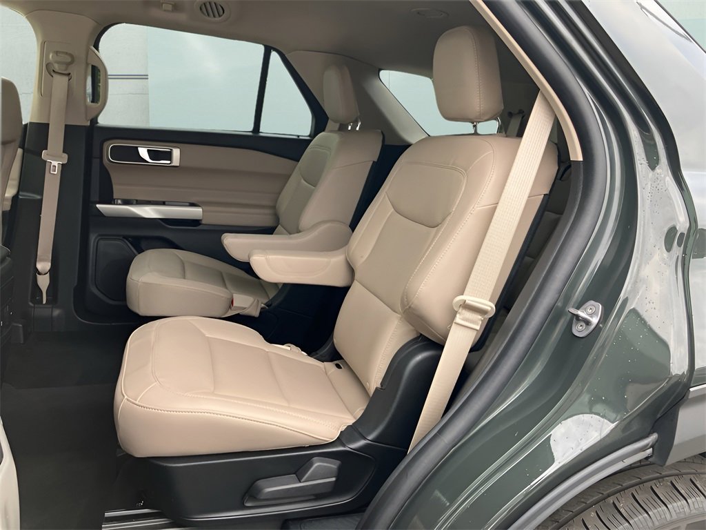 Used 2023 Ford Explorer XLT w/ Equipment Group 202A image 32