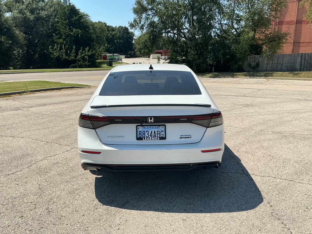 Used 2023 Honda Accord Sport image 4