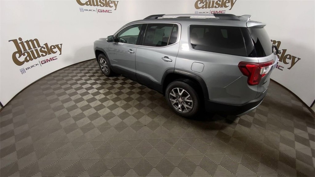 Used 2023 GMC Acadia SLE w/ Driver Convenience Package image 6
