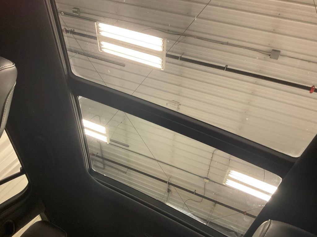 Used 2024 Jeep Grand Cherokee L Limited w/ Luxury Tech Group II image 20