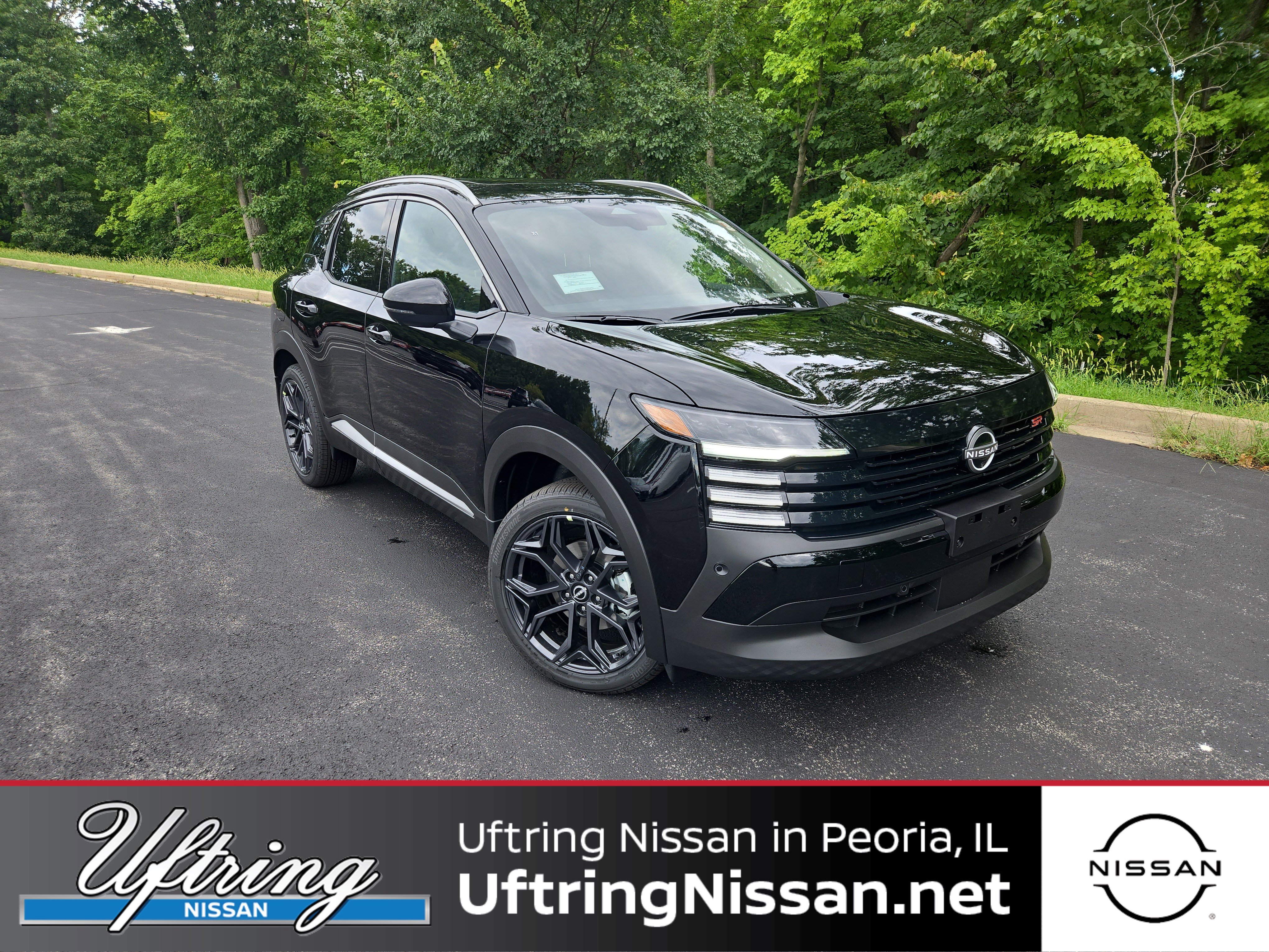 New 2025 Nissan Kicks SR w/ SR Premium Package