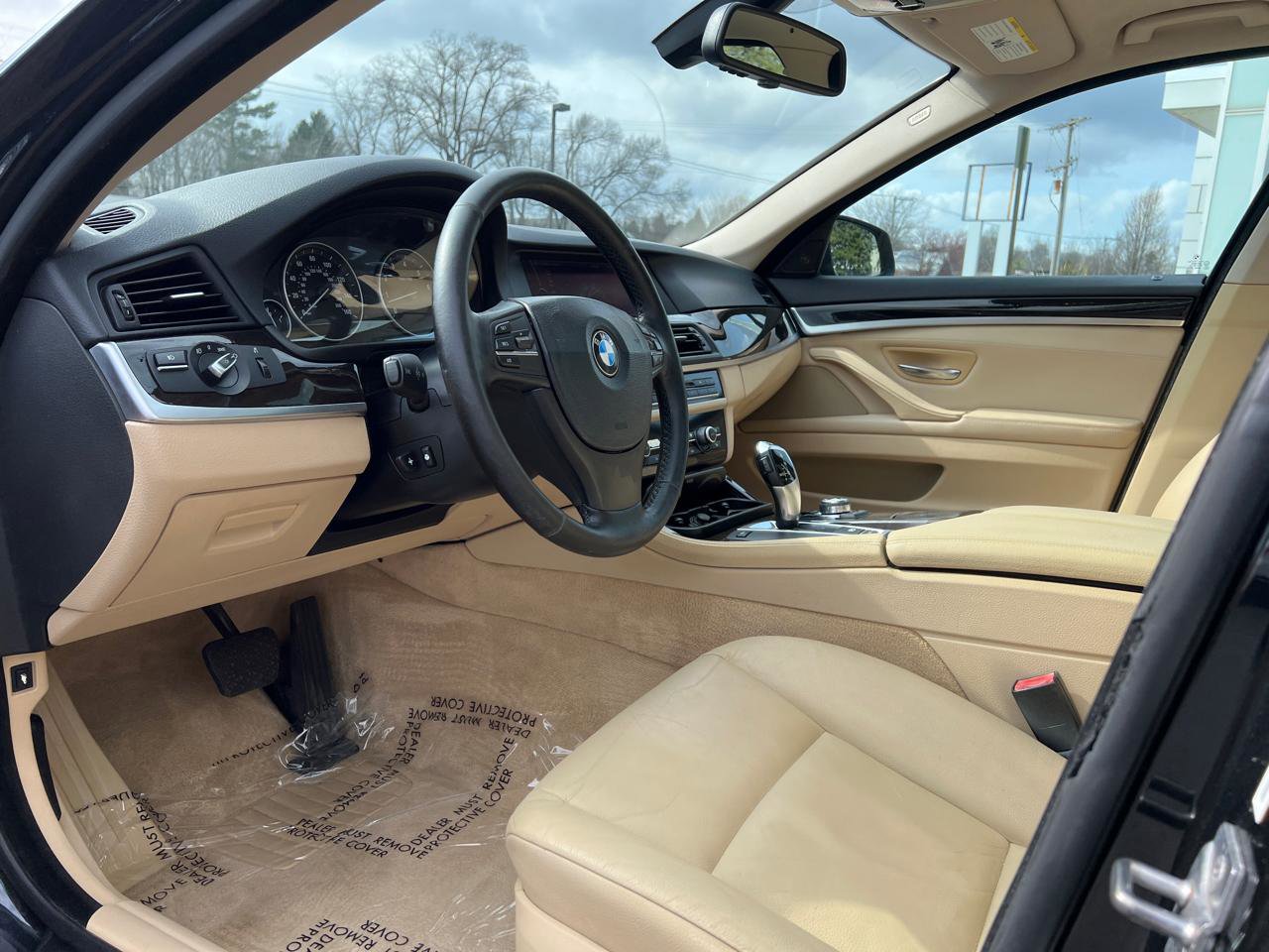 Used 2011 BMW 535i xDrive Sedan AWD/4WD image 15