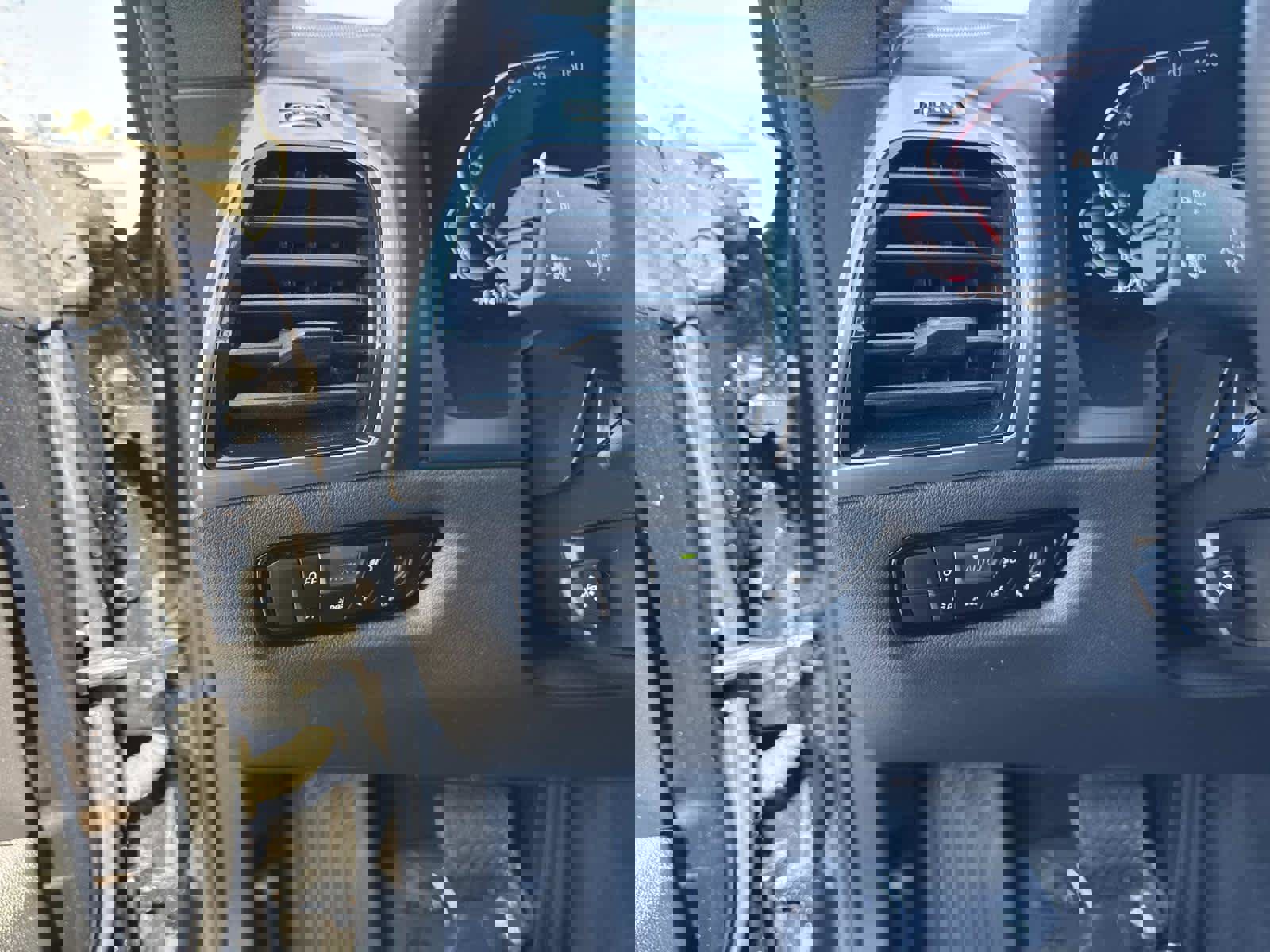 Used 2020 BMW 840i Convertible w/ Comfort Seating Package image 26