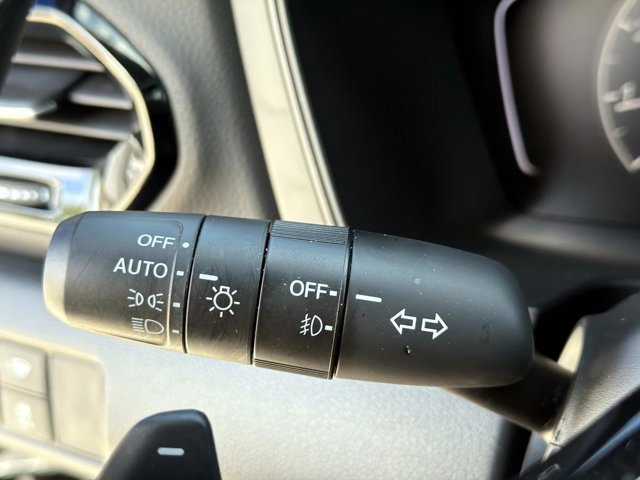 Used 2025 Honda Pilot TrailSport image 29