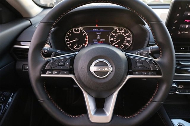 Certified 2025 Nissan Altima 2.5 SR w/ SR Premium Package image 11