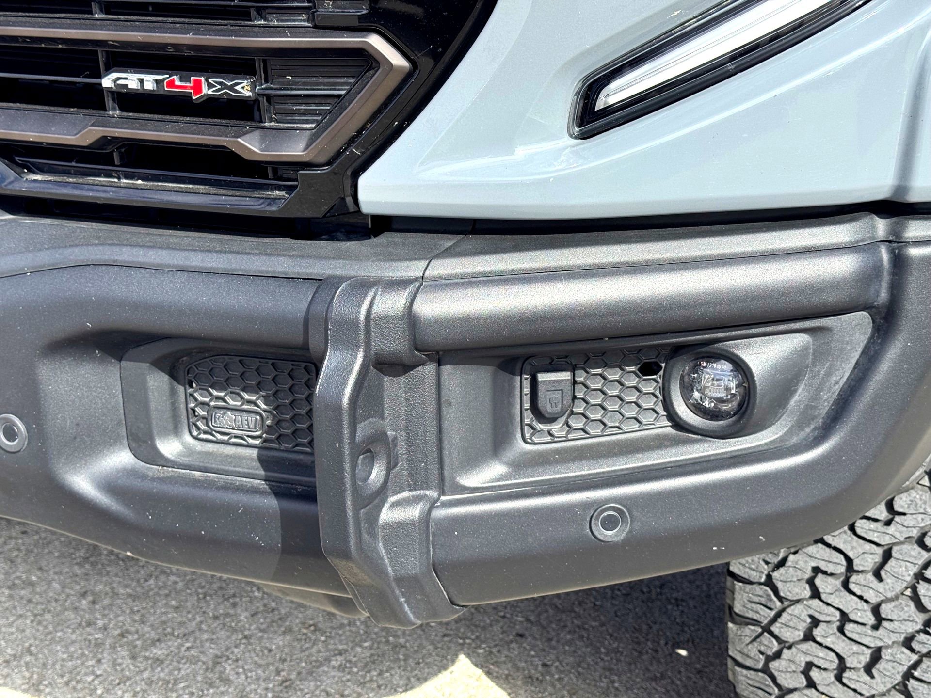 Used 2024 GMC Sierra 1500 AT4X w/ AT4X AEV Edition image 4