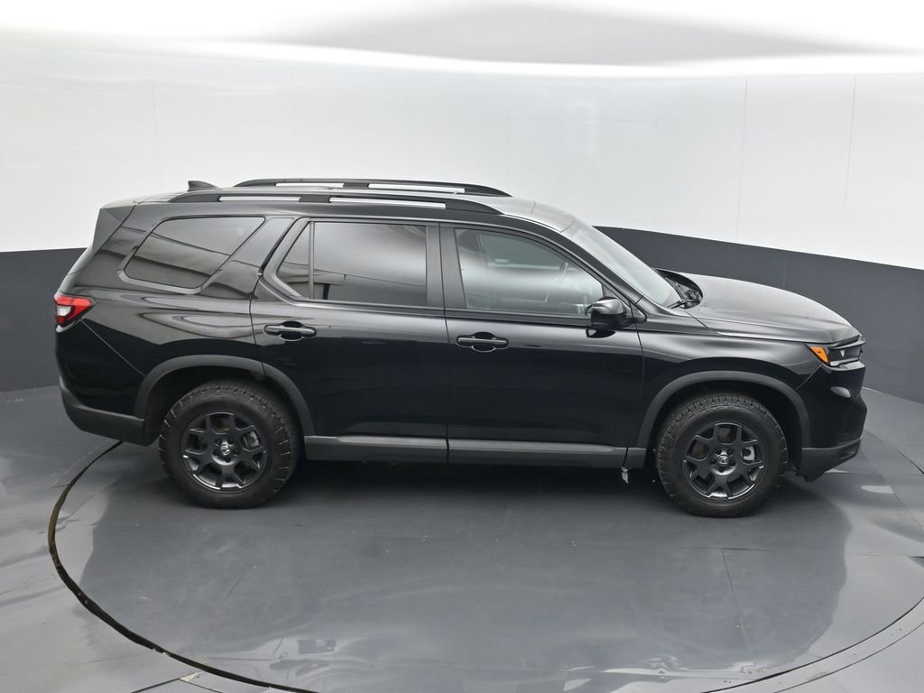 Used 2024 Honda Pilot TrailSport image 14