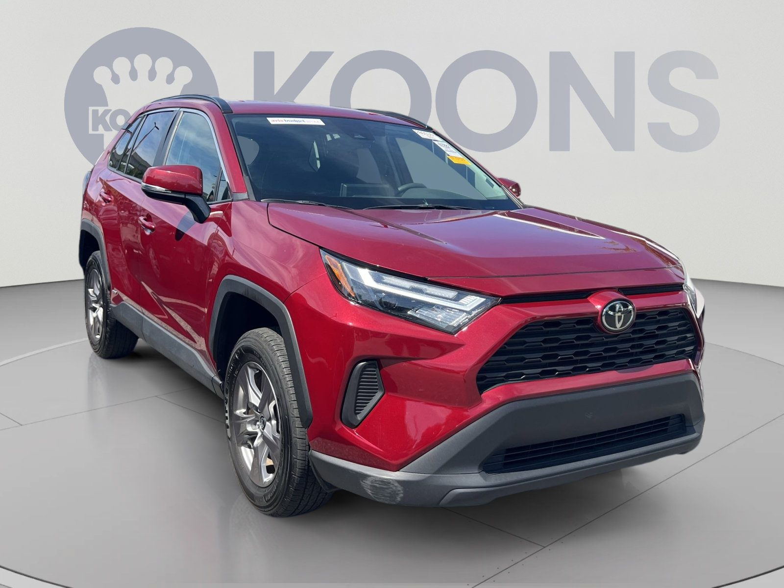 Used 2025 Toyota RAV4 XLE AWD/4WD image 5