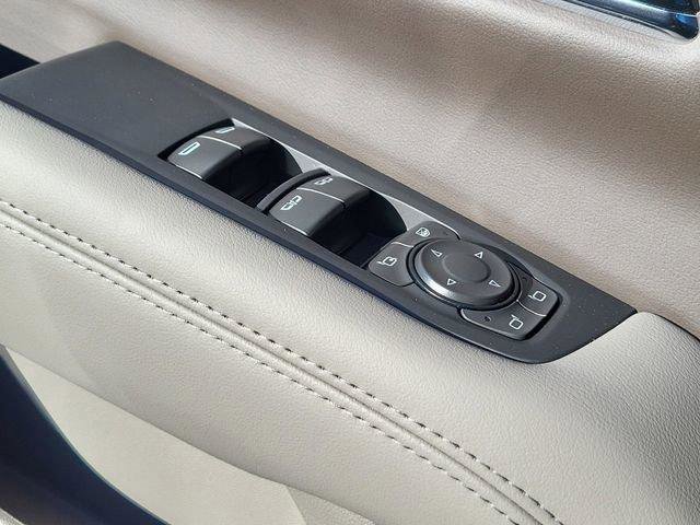 New 2025 GMC Yukon Elevation AWD/4WD image 9