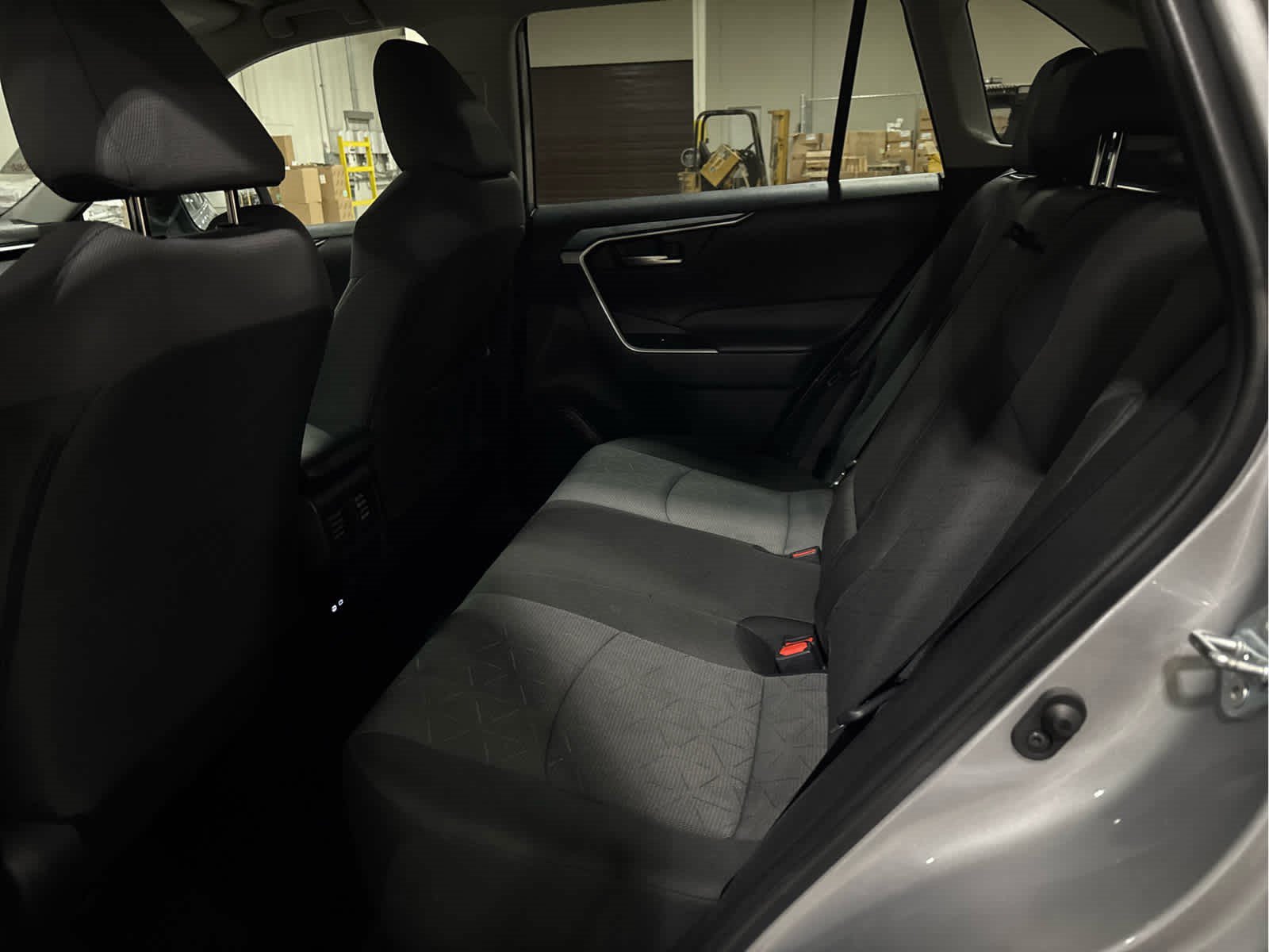 Used 2025 Toyota RAV4 XLE AWD/4WD image 8