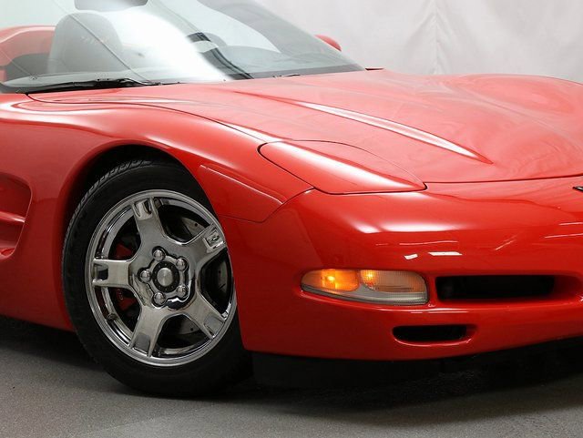 Used 1999 Chevrolet Corvette Convertible w/ Memory Pkg RWD image 4
