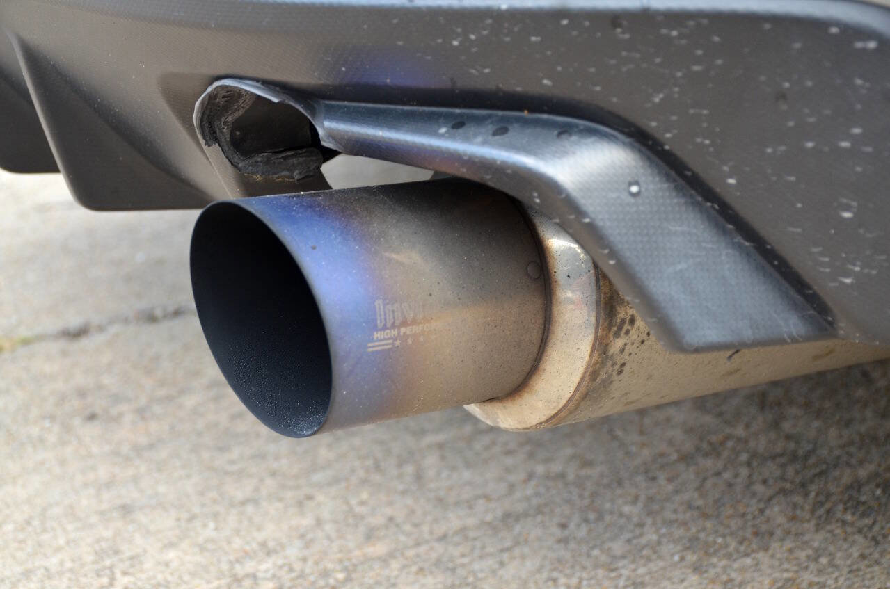 Used 2015 Subaru WRX image 12