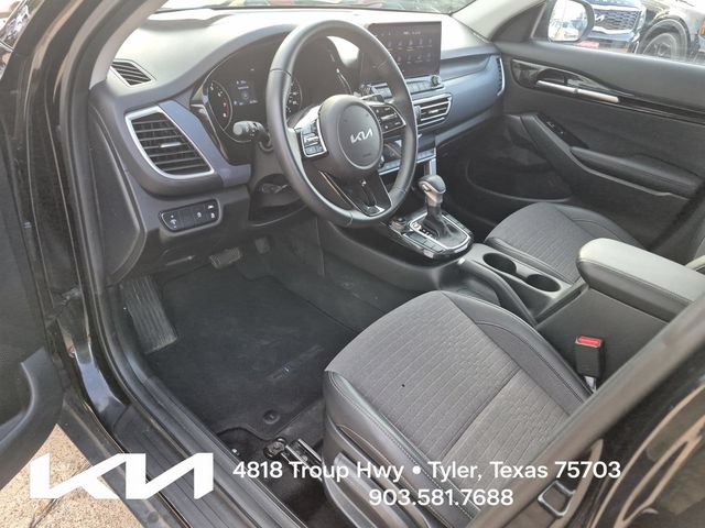 Certified 2023 Kia Seltos S w/ Navigation Package FWD image 16