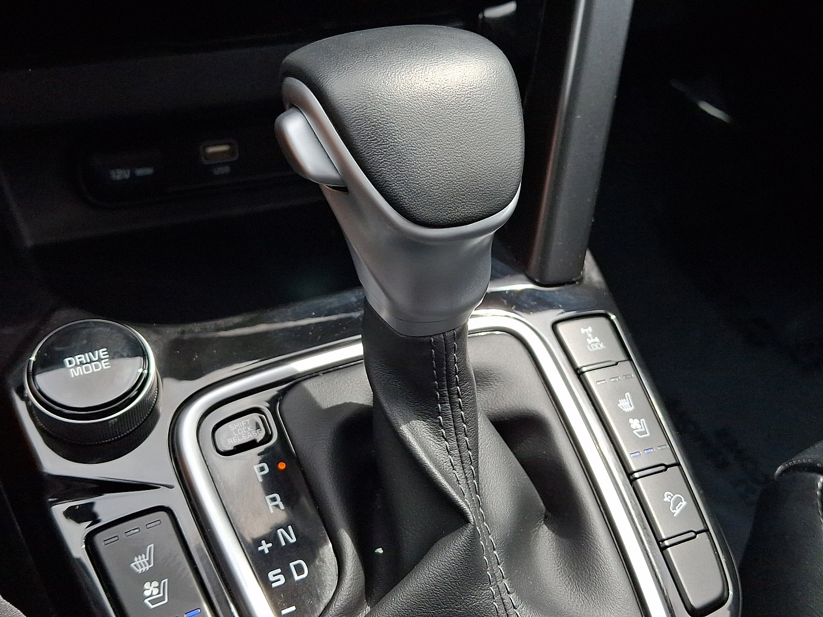 Used 2024 Kia Seltos SX w/ SX Sunroof Package AWD/4WD image 15