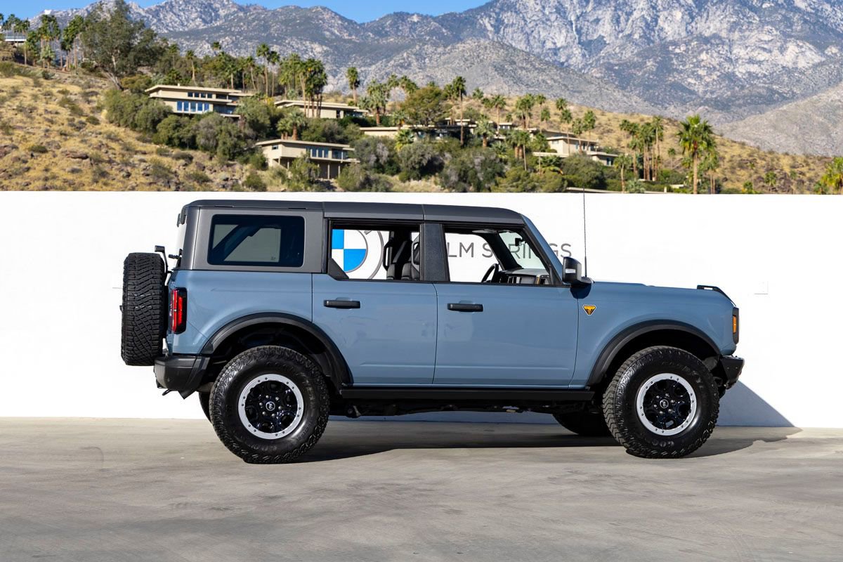 Used 2023 Ford Bronco Badlands image 5