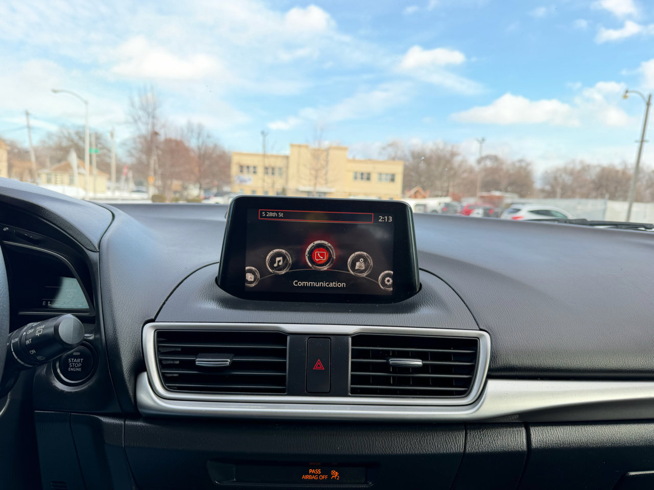 Used 2017 MAZDA MAZDA3 Sport image 12