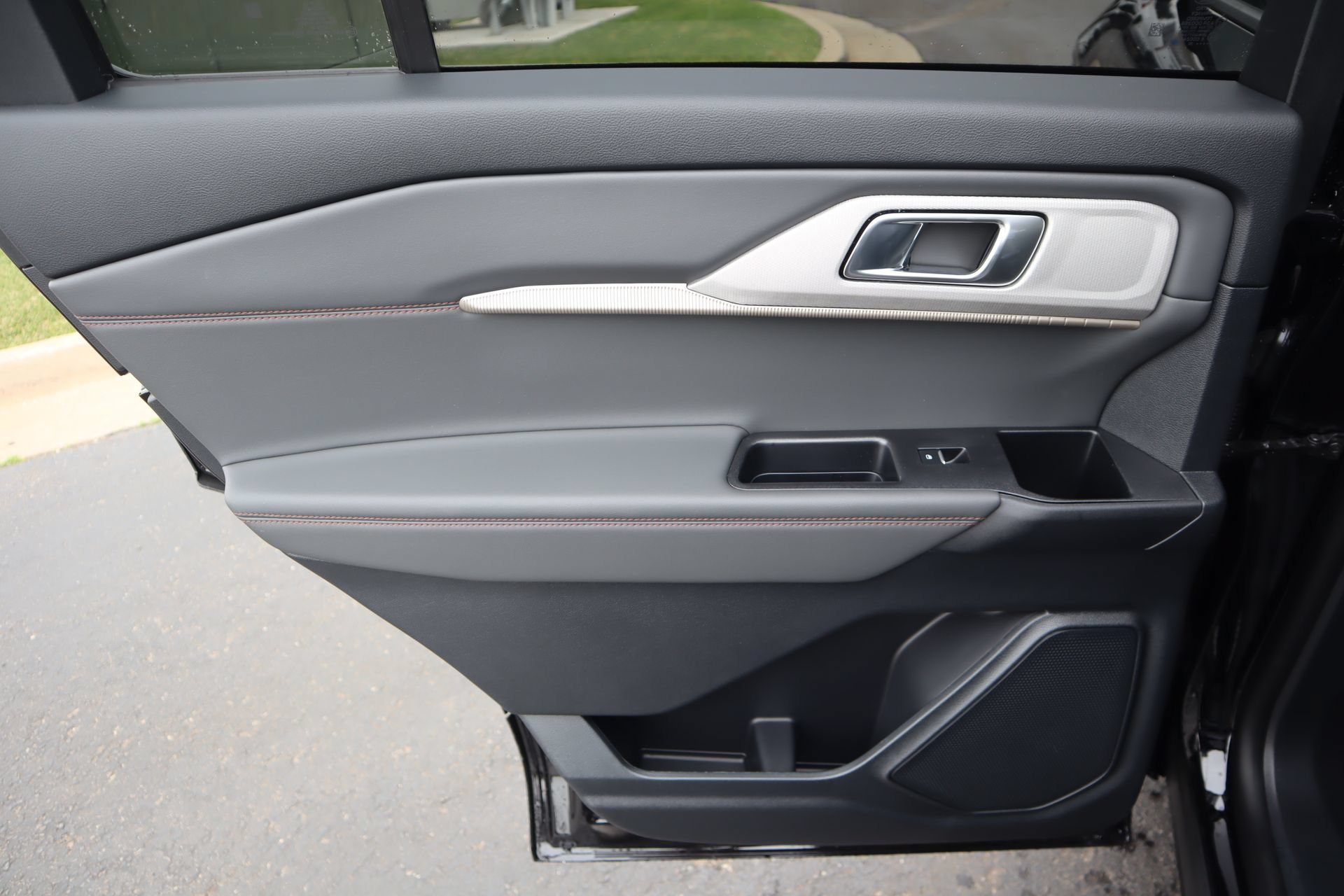 New 2026 Ford Explorer Active w/ Active Comfort Package AWD/4WD image 19