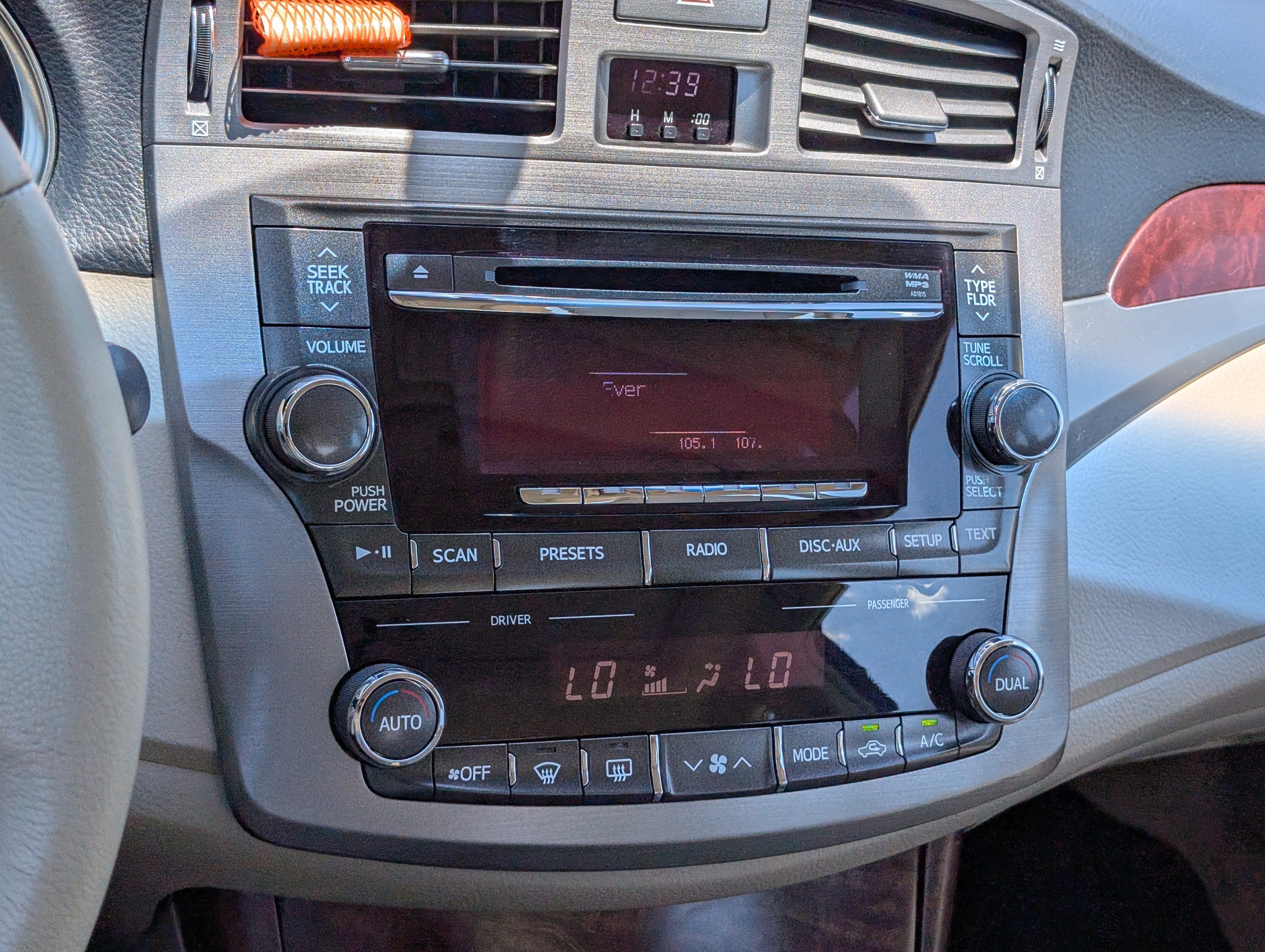 Used 2011 Toyota Avalon FWD image 17