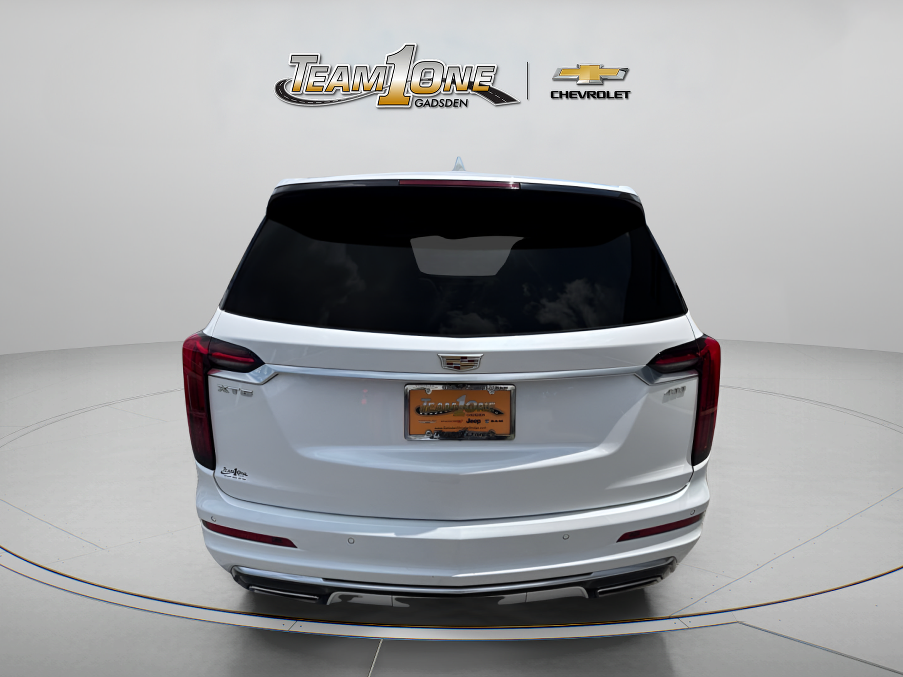 Used 2024 Cadillac XT6 Premium Luxury FWD image 8
