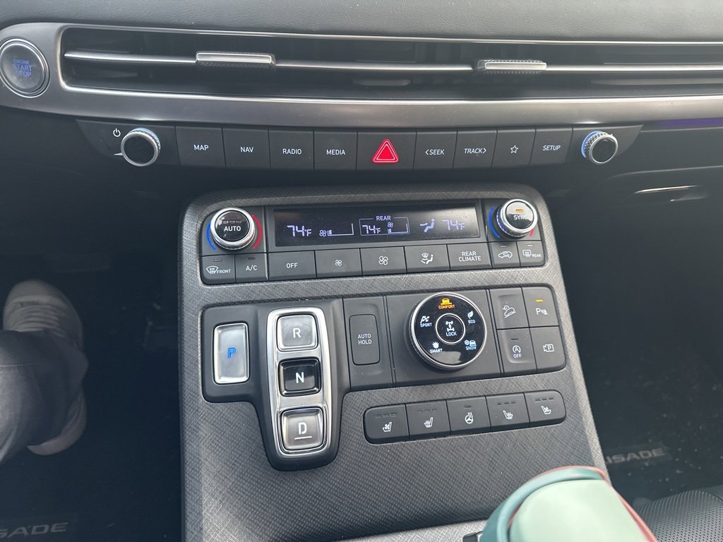 Used 2025 Hyundai Palisade Limited image 38