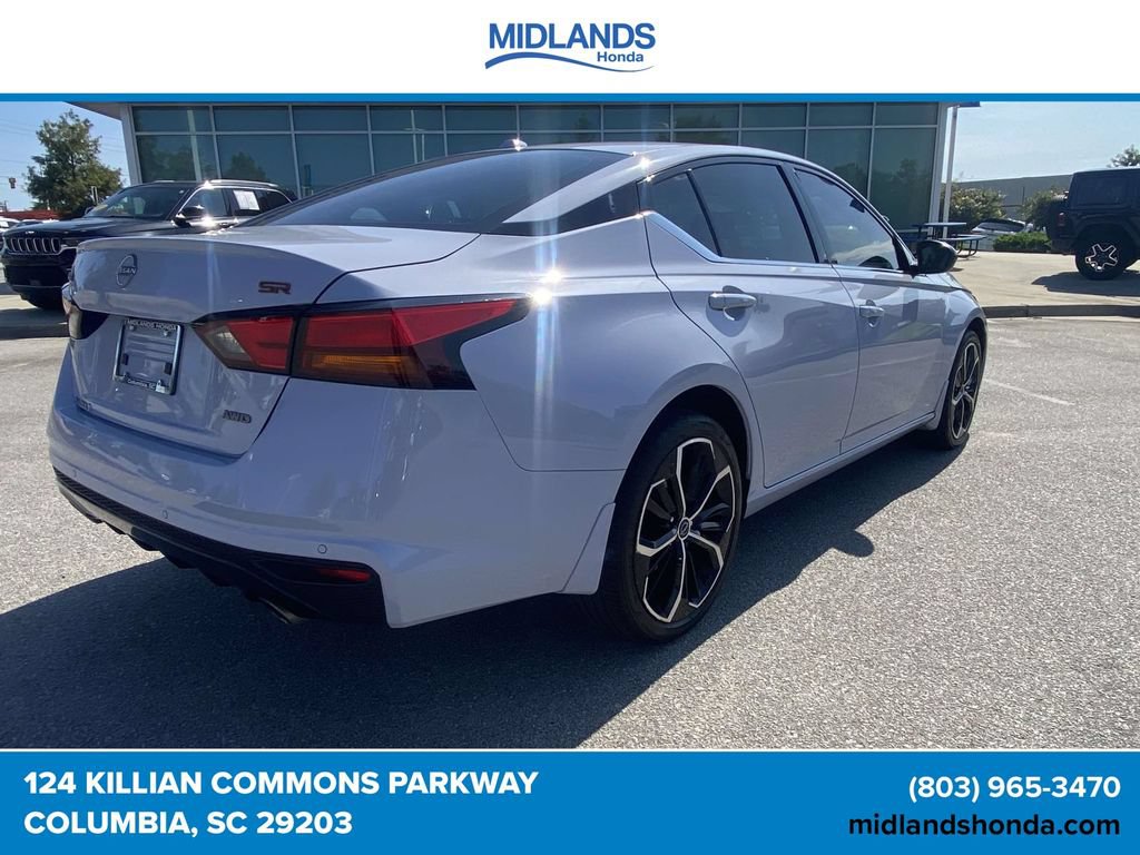 Used 2024 Nissan Altima 2.5 SR AWD/4WD image 6