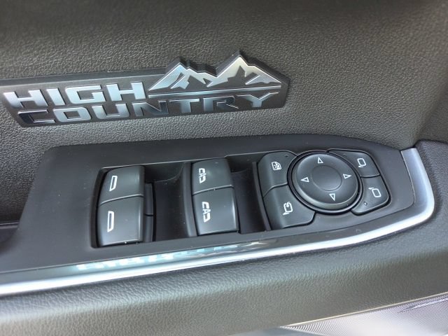 Used 2022 Chevrolet Silverado 1500 High Country w/ High Country Premium Package AWD/4WD image 23