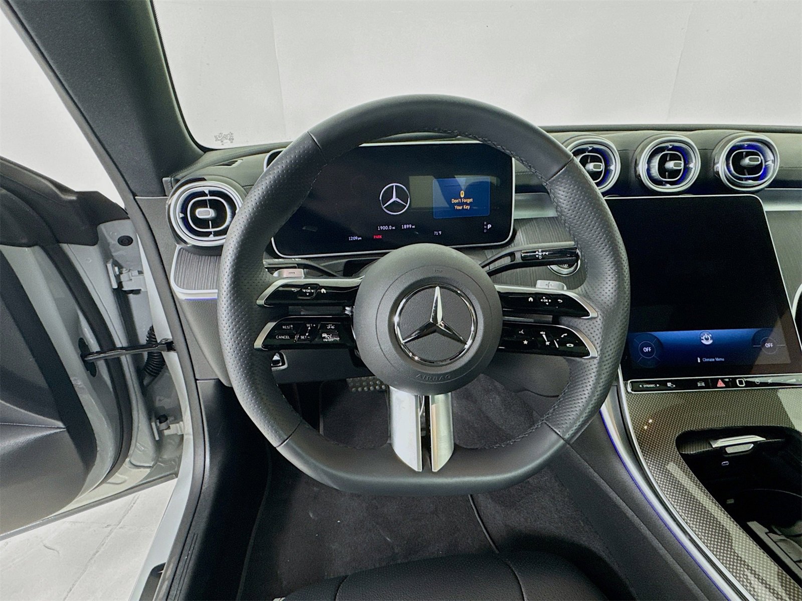 Used 2024 Mercedes-Benz CLE 300 4MATIC Coupe image 11