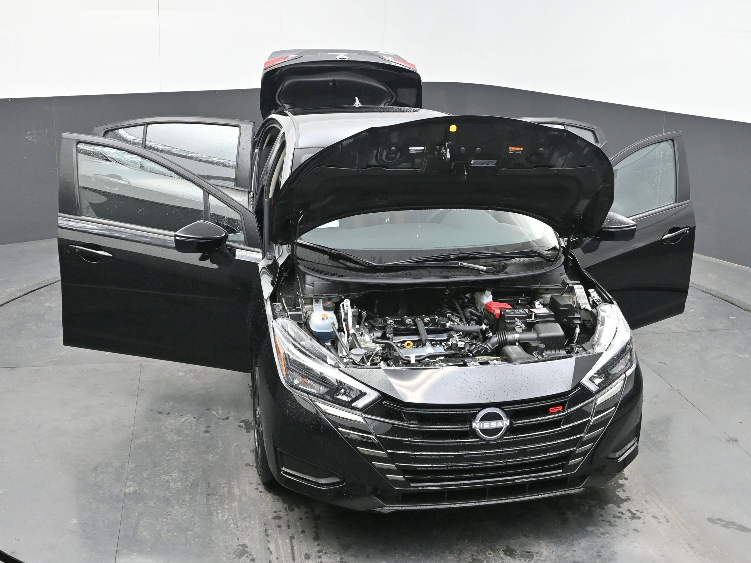 New 2025 Nissan Versa SR image 39