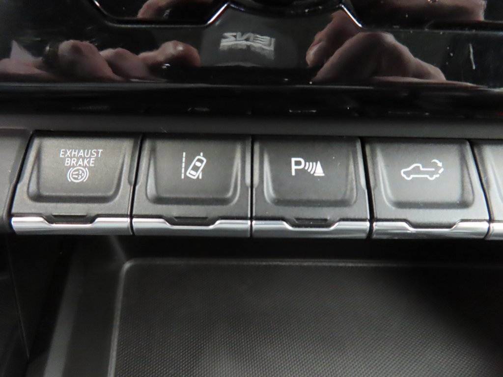 Used 2024 GMC Sierra 2500 AT4 w/ AT4 Premium Plus Package image 69