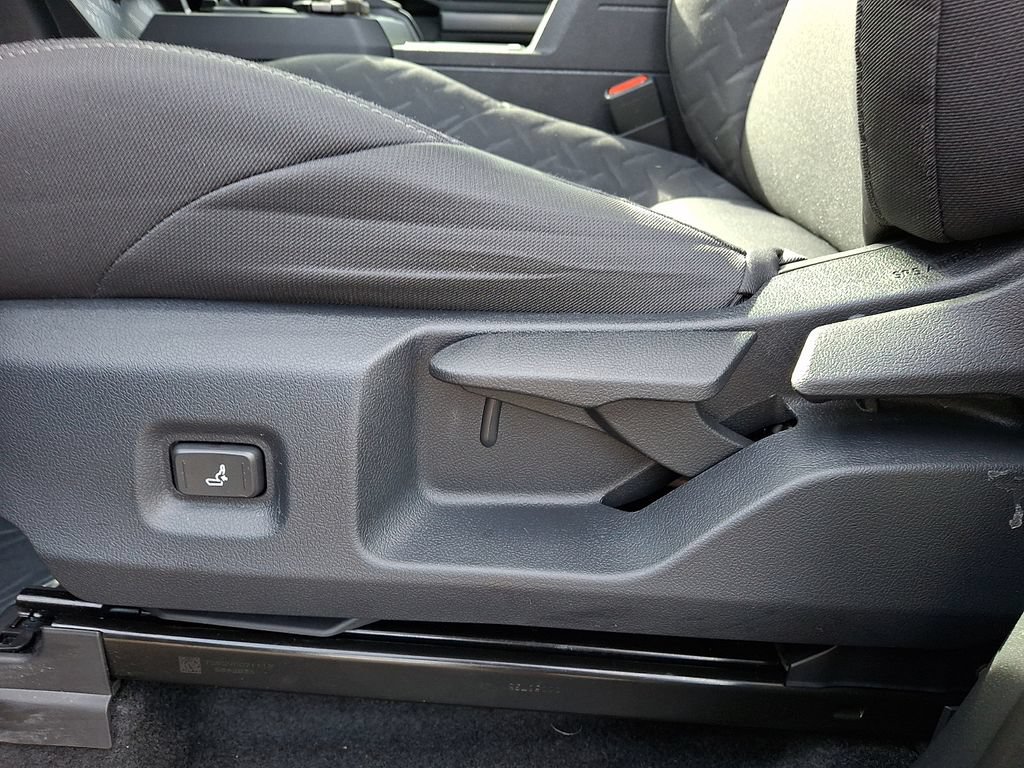 Certified 2026 Toyota Tacoma SR5 AWD/4WD image 14
