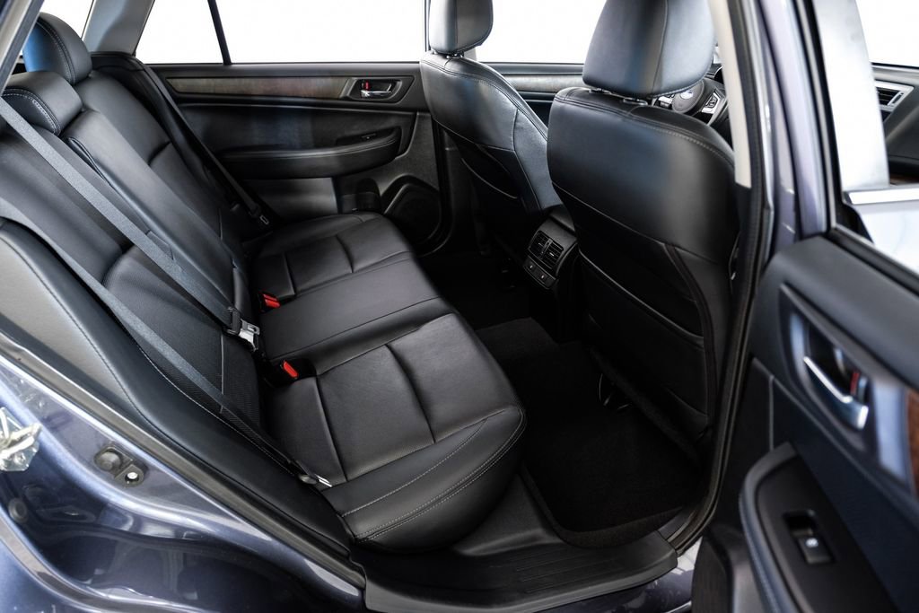 Used 2016 Subaru Outback 3.6R Limited image 35