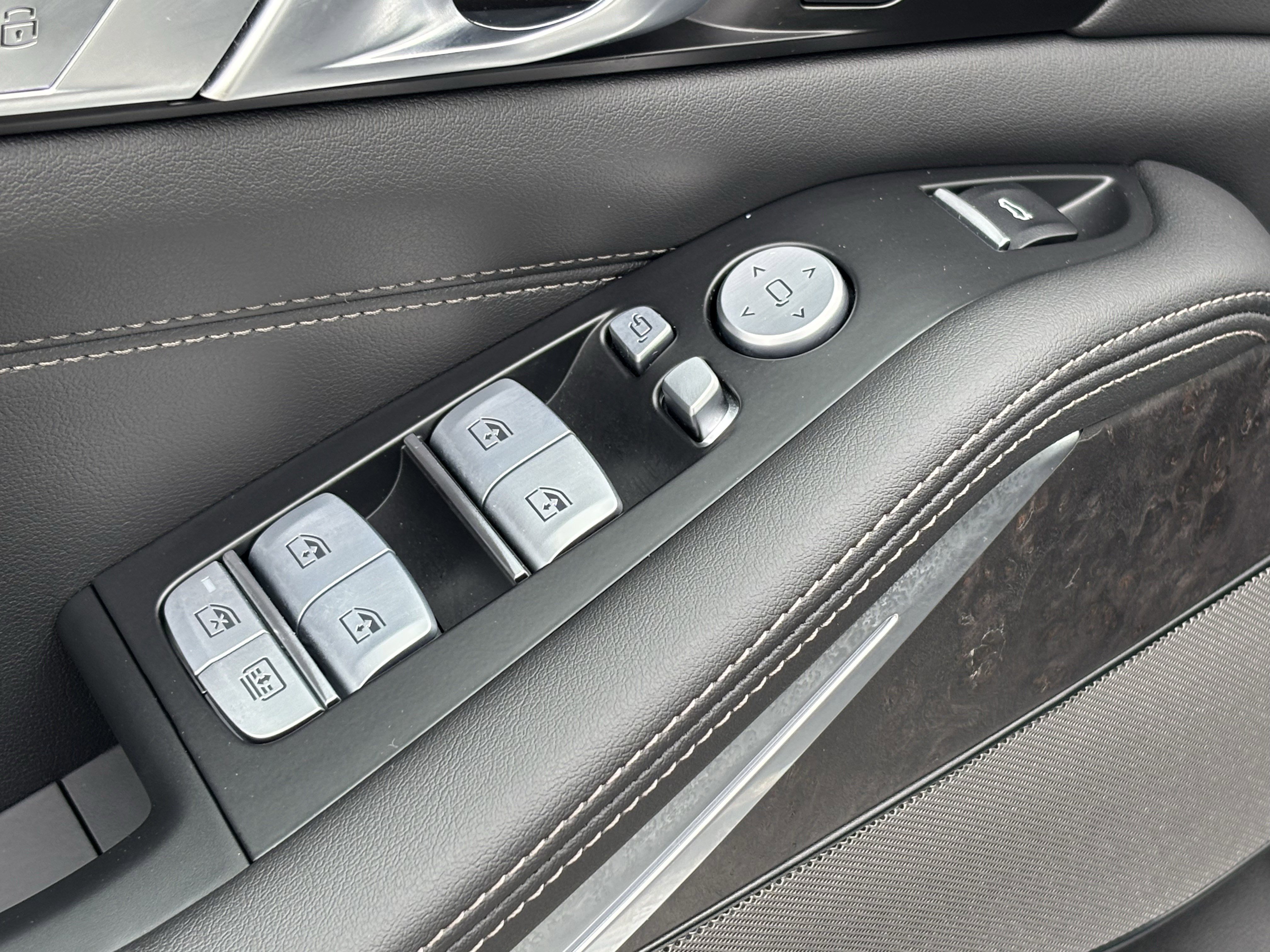 Certified 2026 BMW X7 xDrive40i image 15