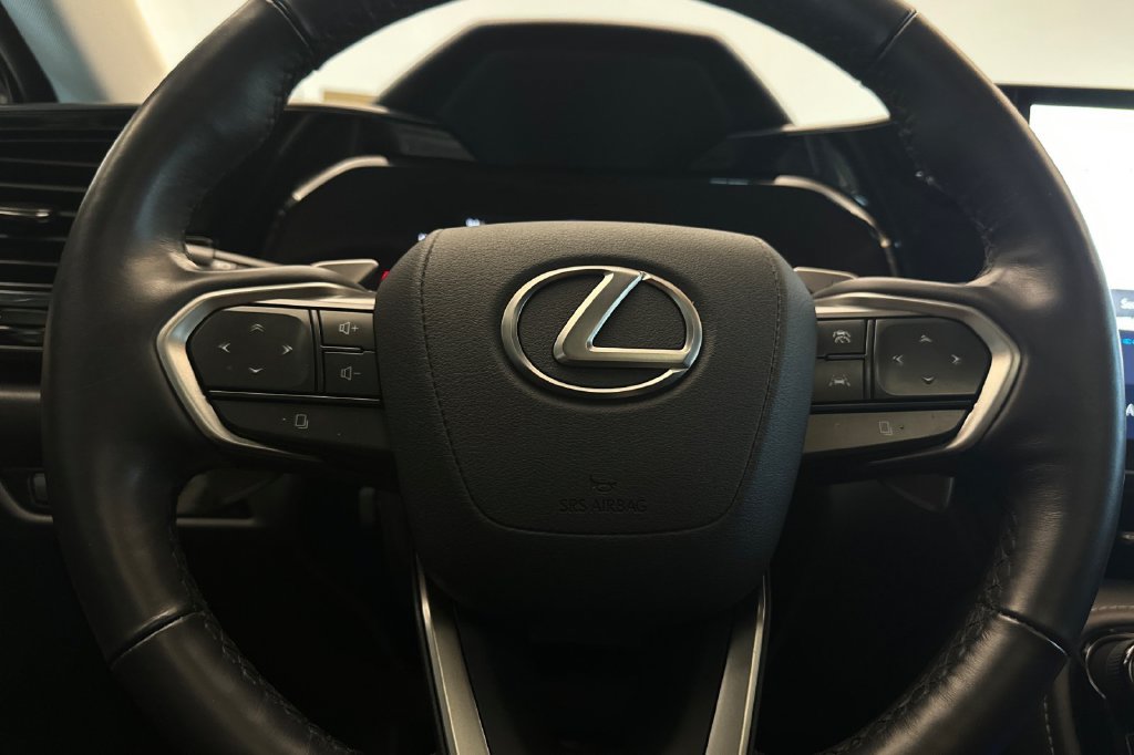 Certified 2026 Lexus NX 350h AWD w/ Accessory Package (2T) image 23