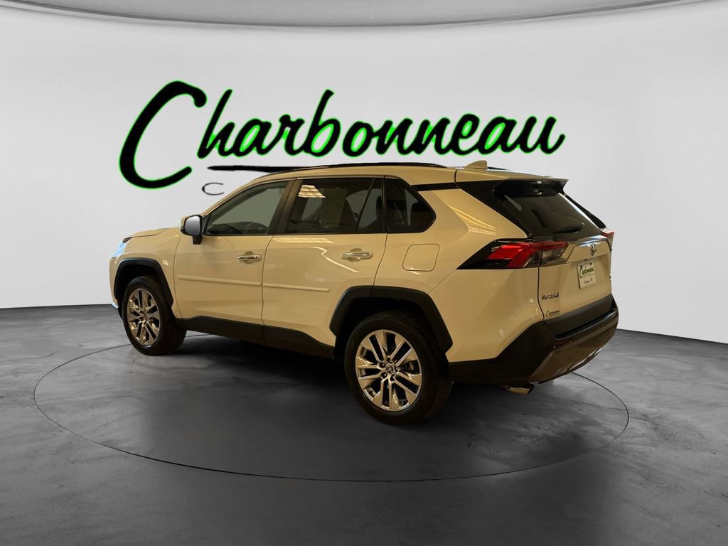 Used 2021 Toyota RAV4 Limited w/ Limited Grade Weather Package AWD/4WD image 3