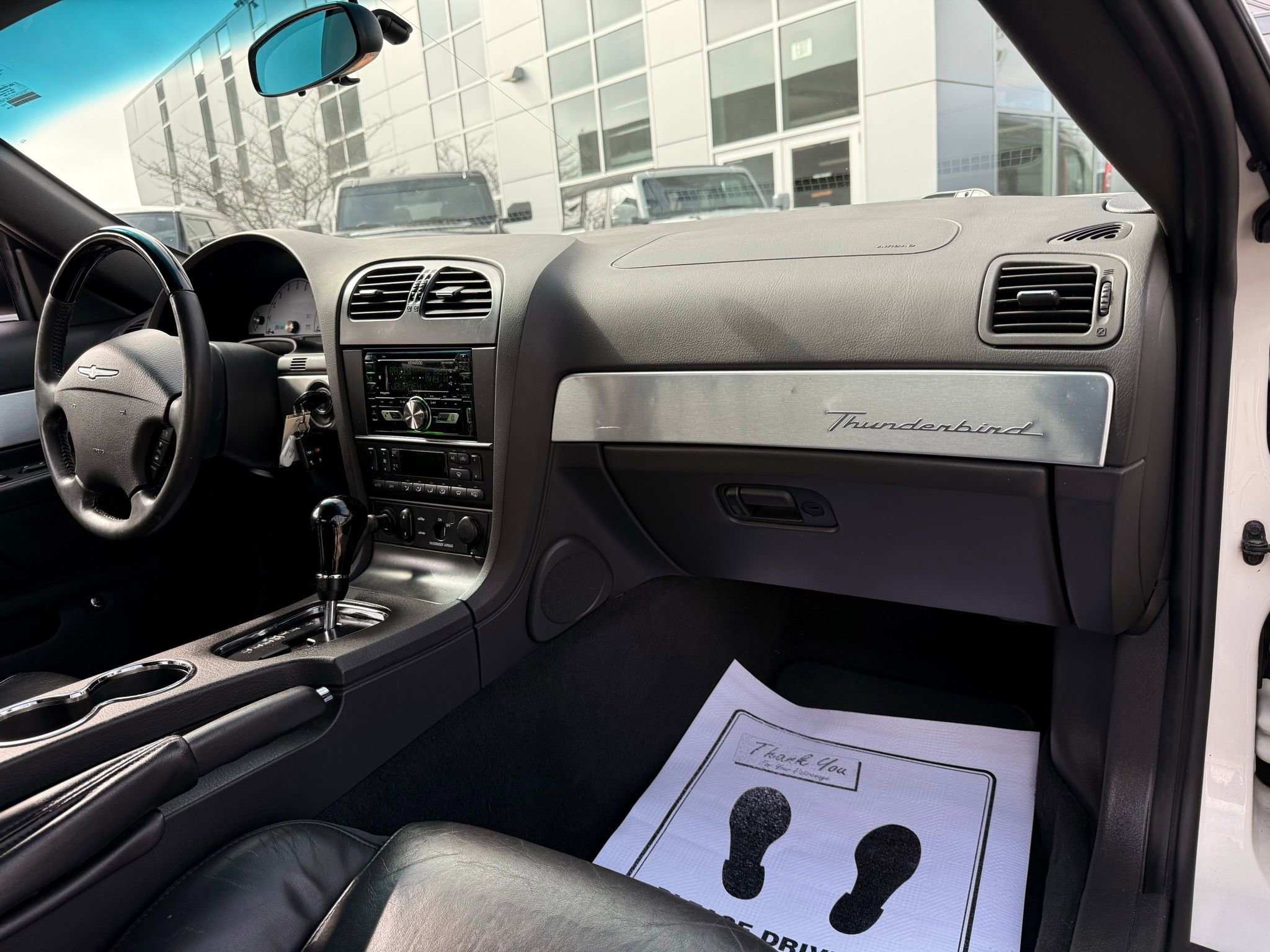 Used 2002 Ford Thunderbird image 23