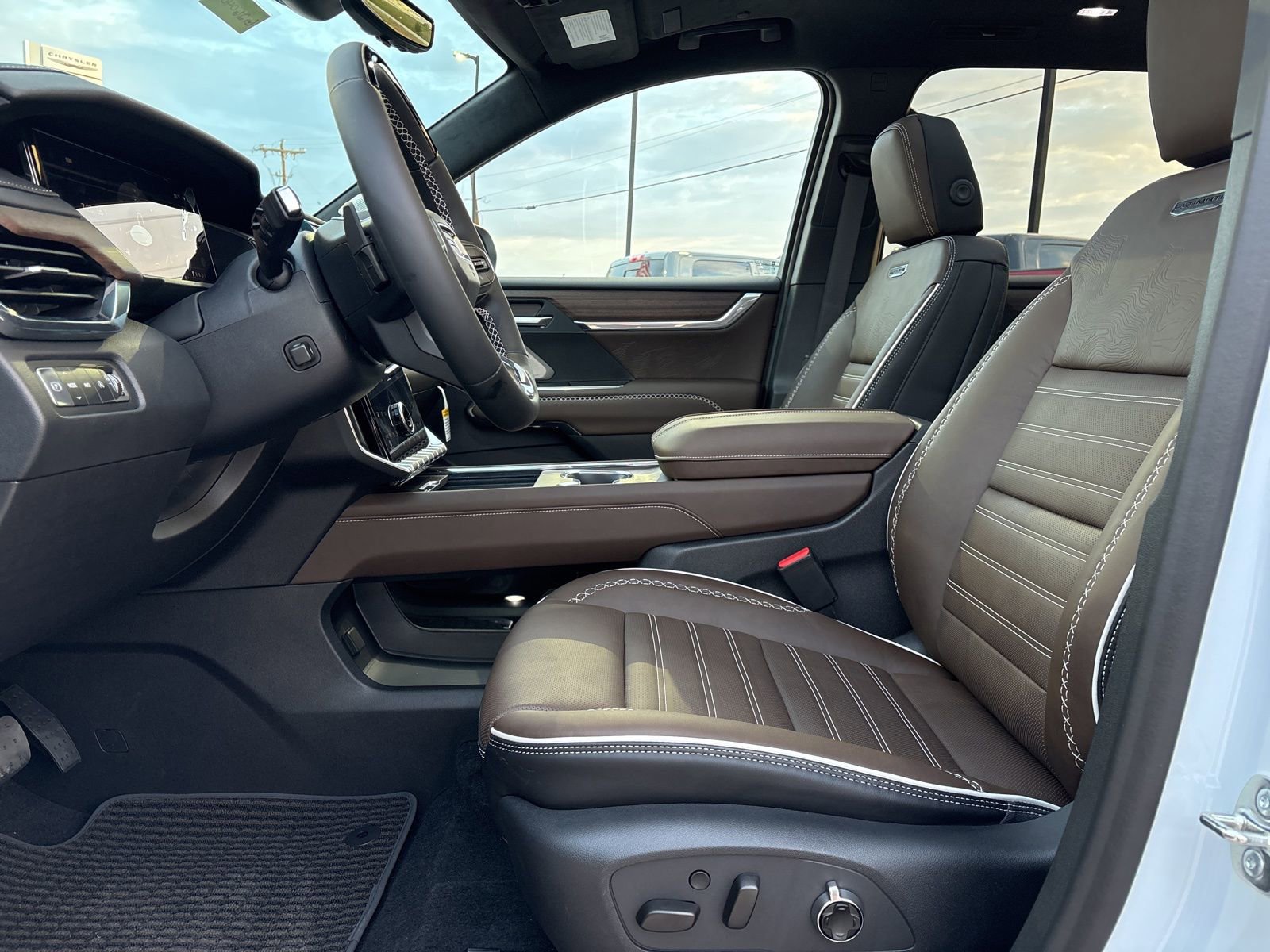 New 2026 GMC Acadia Denali Ultimate image 16