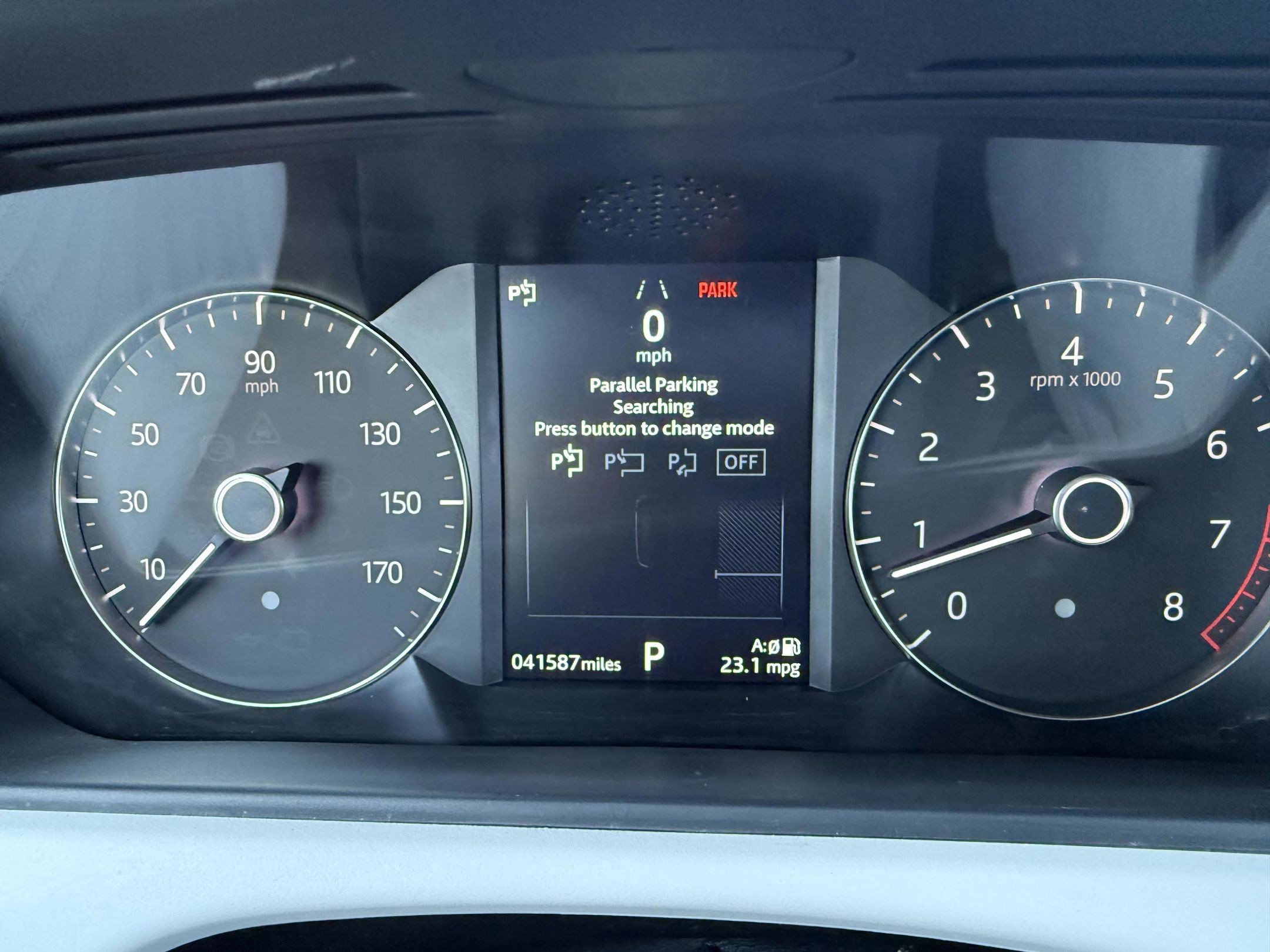 Used 2020 Land Rover Range Rover Velar R-Dynamic S image 30