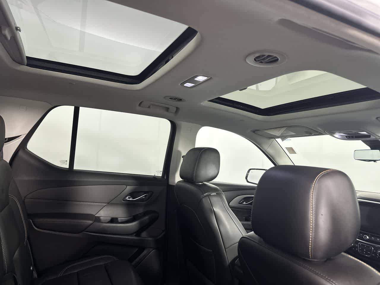 Used 2019 Chevrolet Traverse LT w/ LT Premium Package AWD/4WD image 20