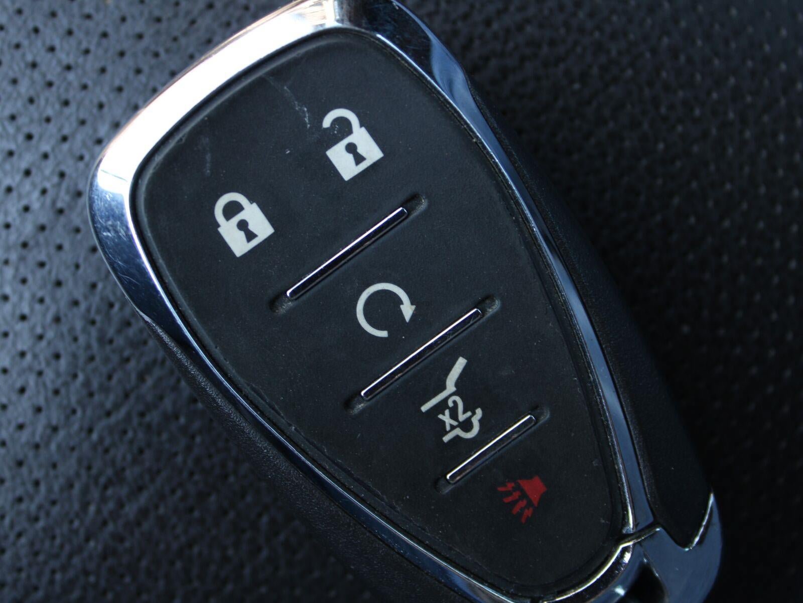 Used 2024 Chevrolet Traverse Premier w/ Redline Edition AWD/4WD image 16