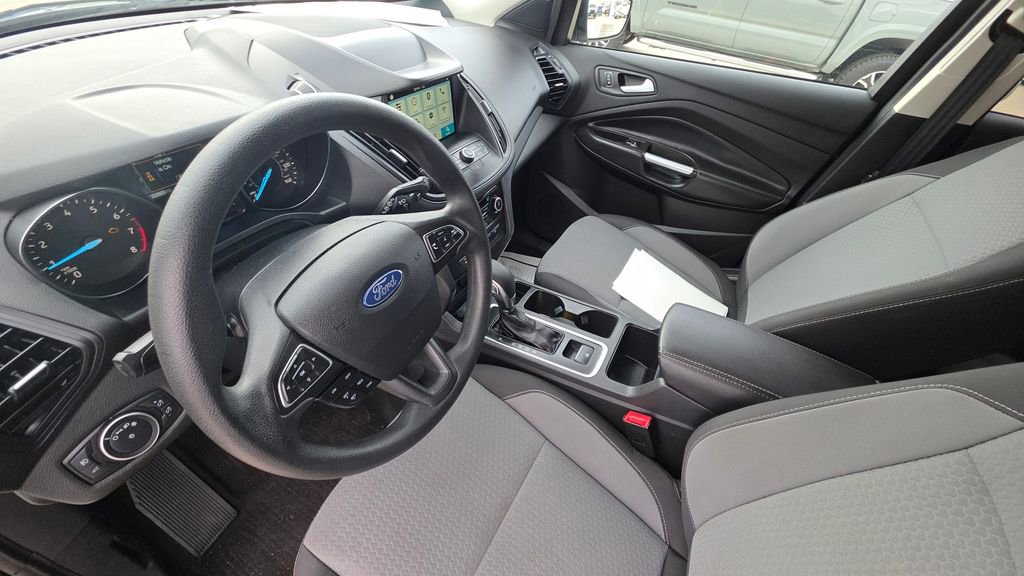 Used 2019 Ford Escape SE image 12