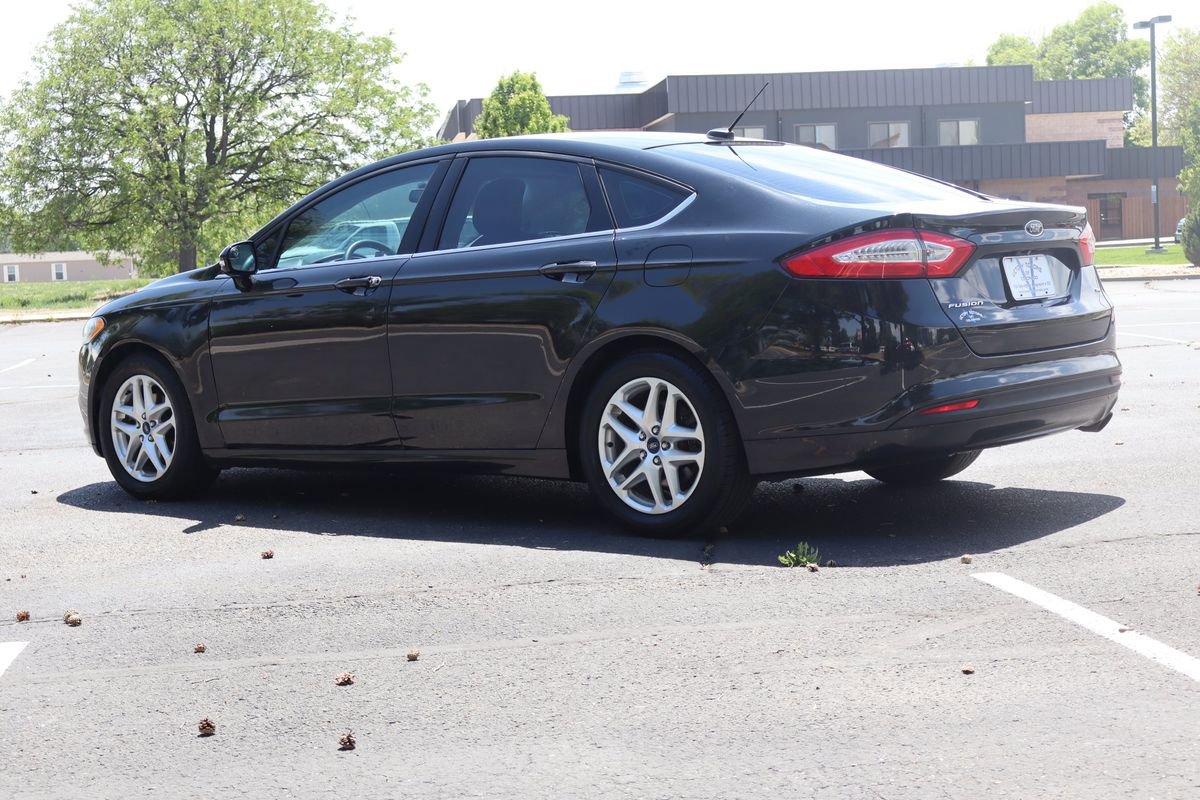 Used 2014 Ford Fusion SE FWD image 7
