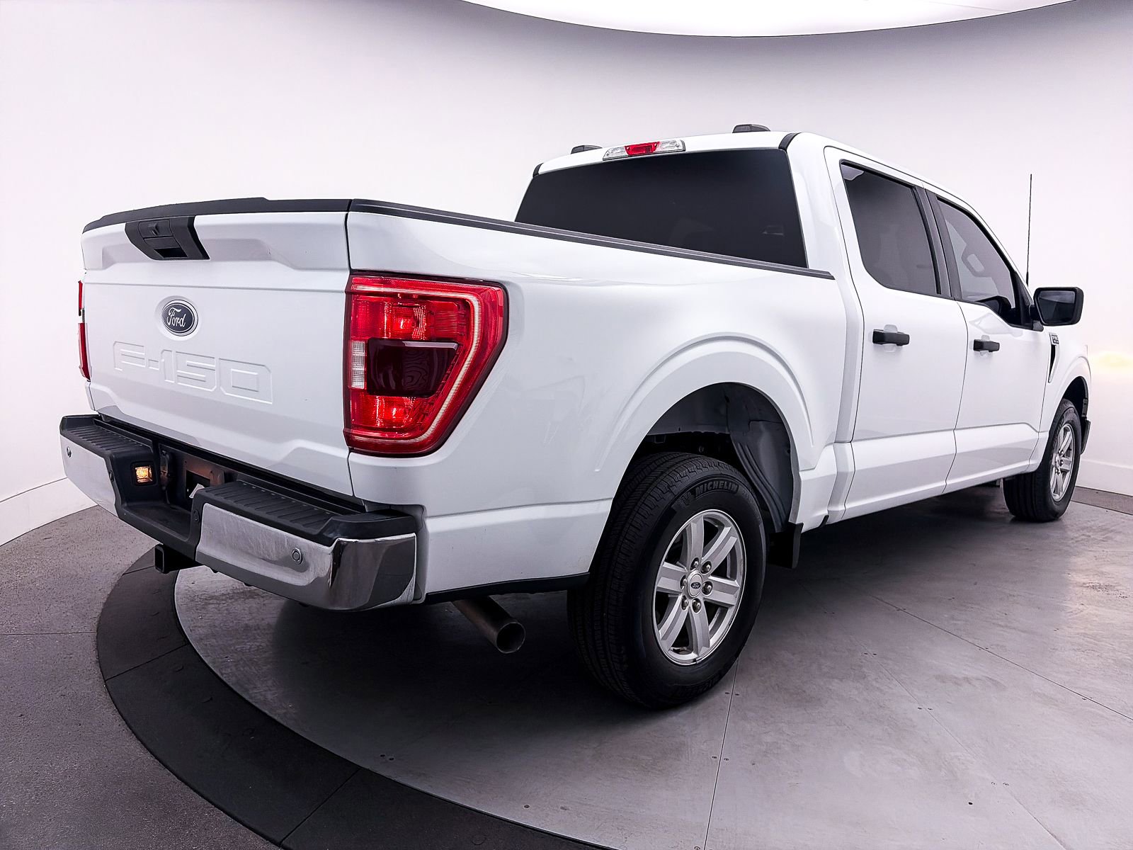 Used 2022 Ford F150 XLT w/ Equipment Group 301A Mid image 14